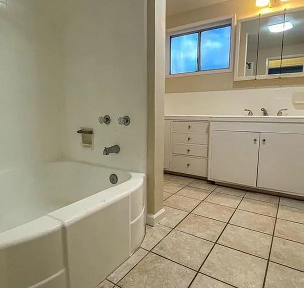 250 Cliff Dr — Photo 18