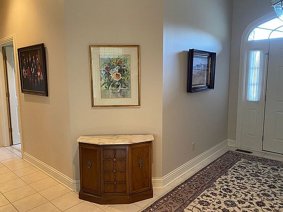 Foyer and hall to bedrooms