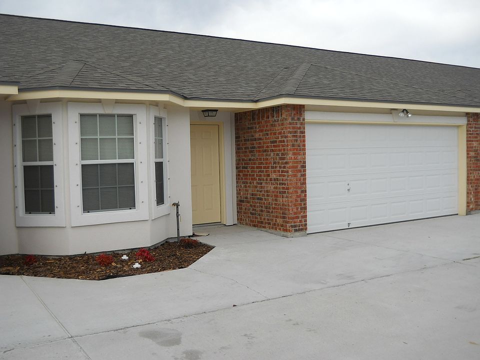 1st image of 13669 Teague Ln Unit 206