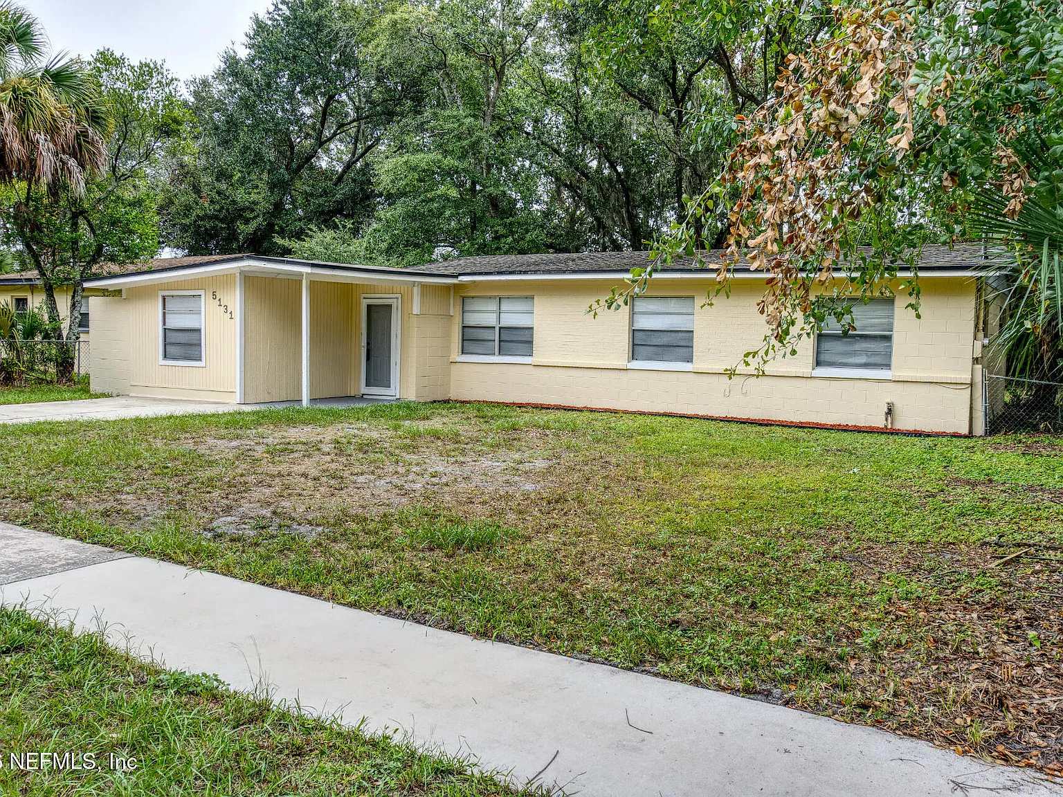 3 bed, 1.5 bath, 1412 sqft, $1,495 — Photo 2