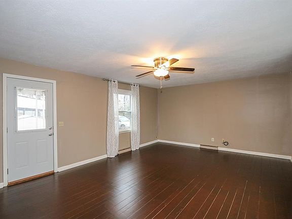 5th image of 3647 Whiteoak Dr
