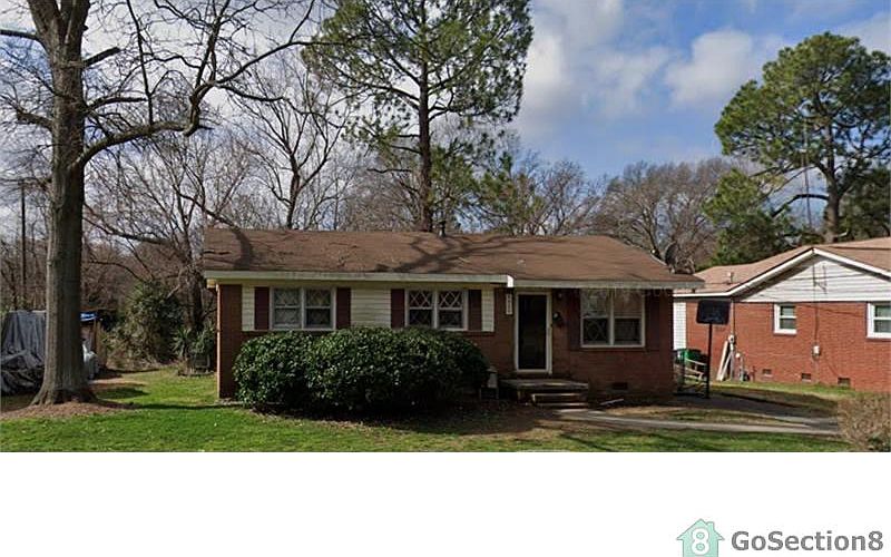 2nd image of 4908 Ridgeley Dr