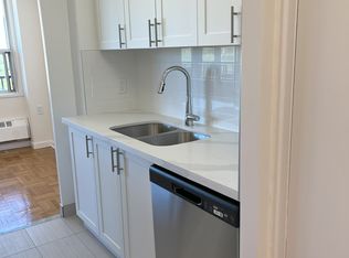 21 Tichester Road Toronto, Toronto, ON M5P 1P3