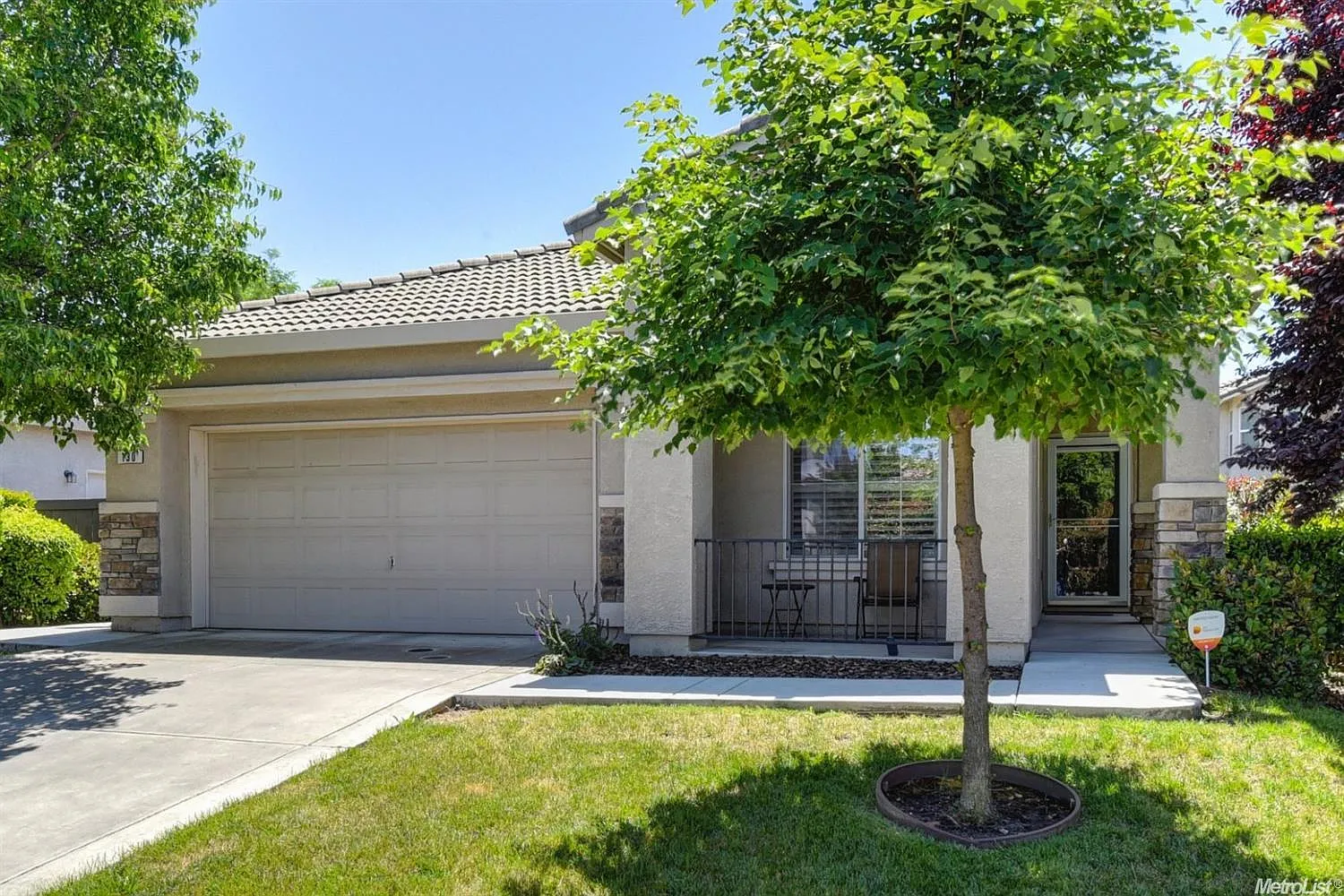 130 Rick Heinrich Cir photo 1