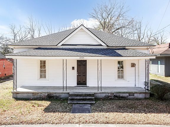 2nd image of 1005 W Thomas St