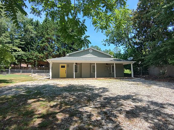 4th image of 500 Saint Mark Rd