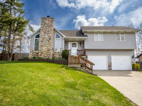 15 Vine, Hebron, IN 46341