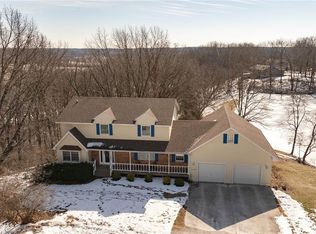 14083 Aspen Dr, Carlinville, IL 62626