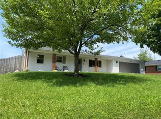 2091 S Lakeman Dr, Bellbrook, OH 45305