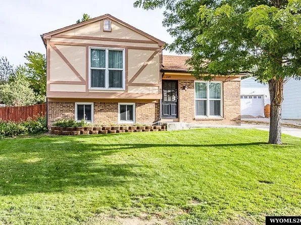 209 Taylor St, Rock Springs, WY 82901