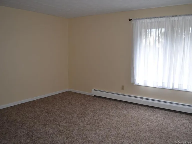 Good sized bedroom