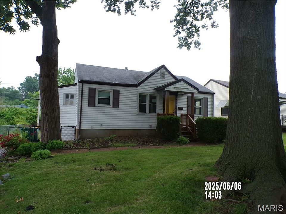 1st image of 7600 Stanwood Dr