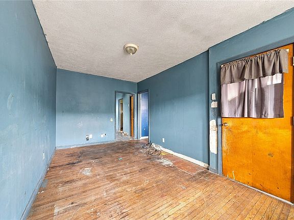 4th image of 224 Quay St