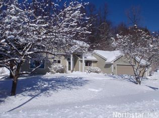 6886 Alpine Trl, Eden Prairie, MN 55346