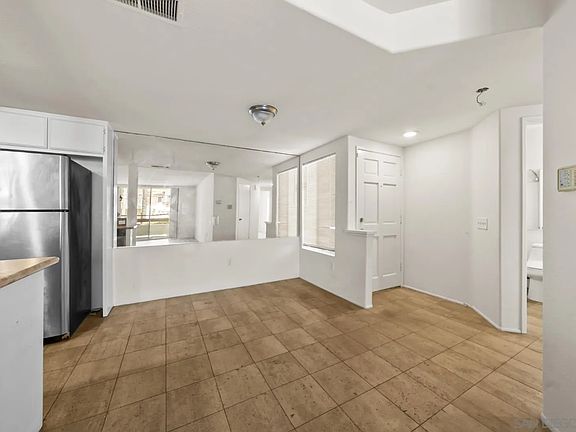 4th image of 440 Ribbon Beach Way Unit 270
