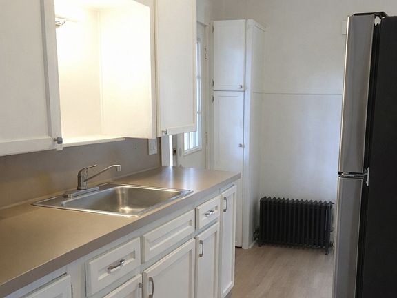 2nd image of 335 Main St #4