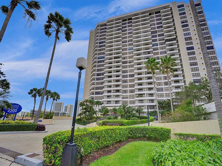 2500 Parkview Dr #1112 — Photo 43