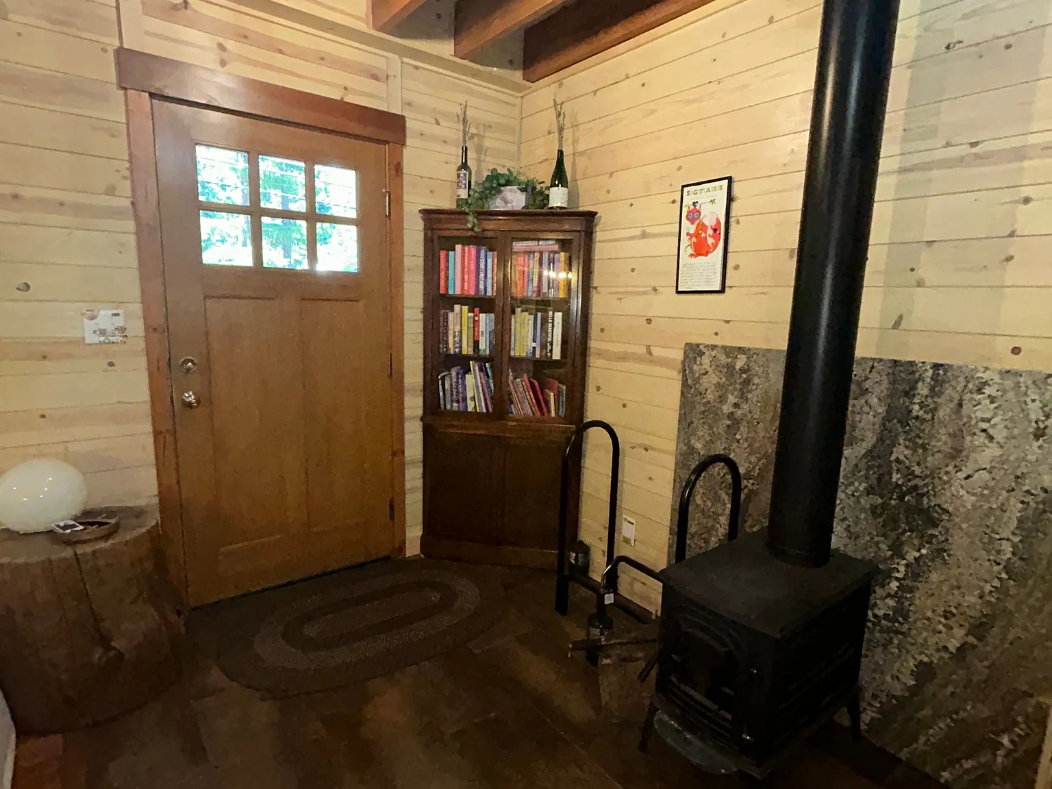 2 bed, 828 sqft, $2,300 — Photo 2