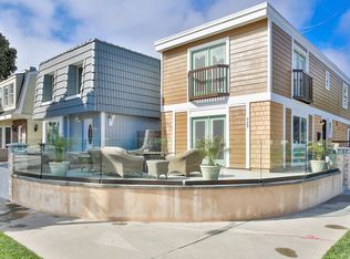 327 17th St, Huntington Beach, CA 92648
