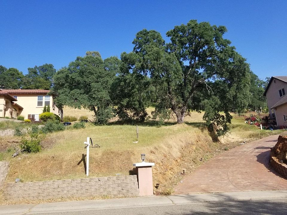 2nd image of 3230 Woedee Dr