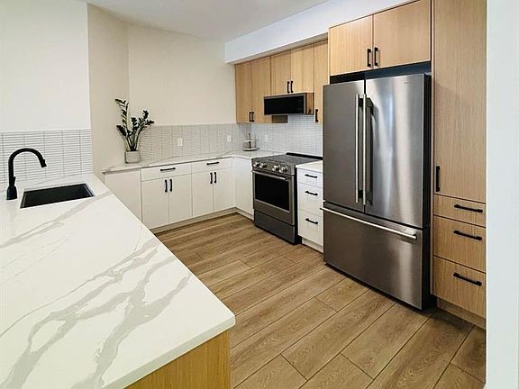 3rd image of 160 S Moberly Rd #101