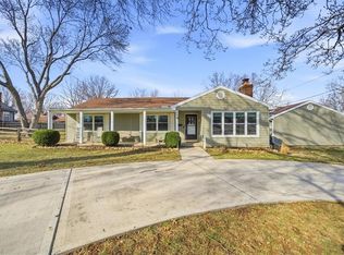 578 W Loula St, Olathe, KS 66061