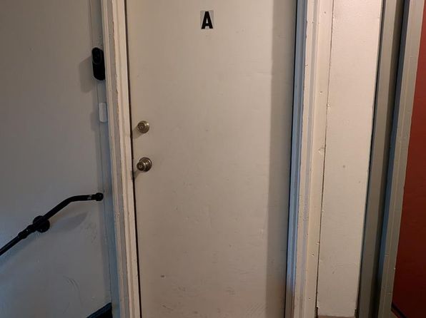 18 1/2 Pearl St