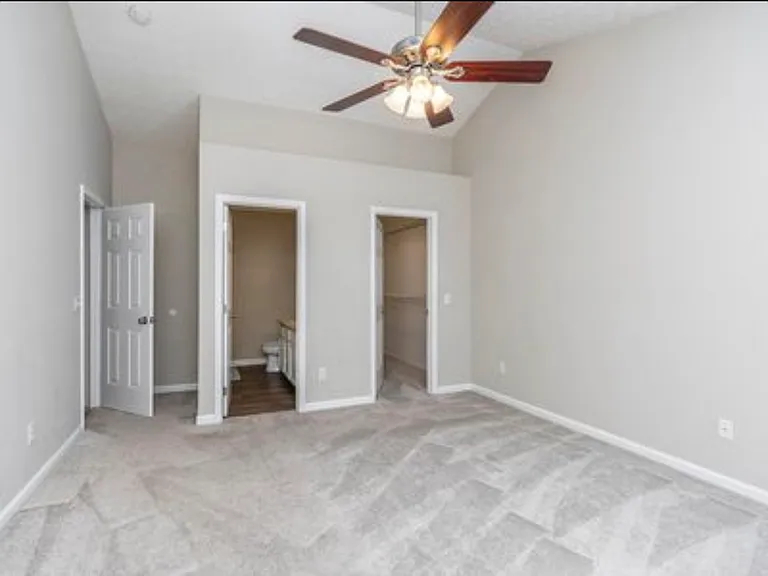 1040 Bella Dona Rd — Photo 13