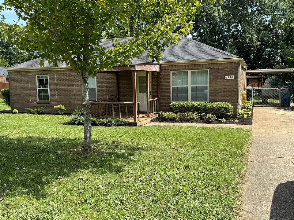 6526 Manassas Dr