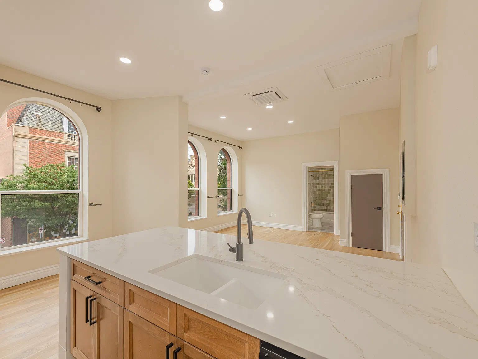 1 bed, 725 sqft, $1,650 — Photo 4