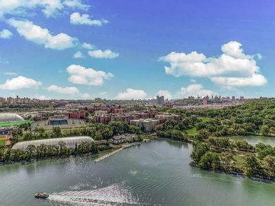 2500 Johnson Ave APT 17G, Bronx, NY, 10463