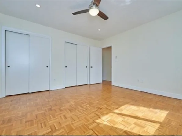 18 Pond St APT 23, Jamaica Plain, MA 02130