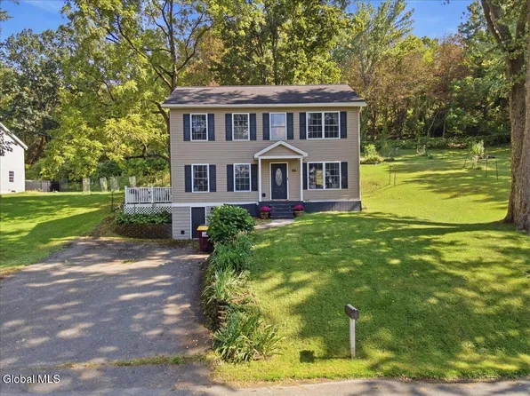 84 Lord Avenue, Troy, NY 12180