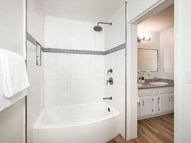 1915 Mount Vernon Ct #15 — Photo 13