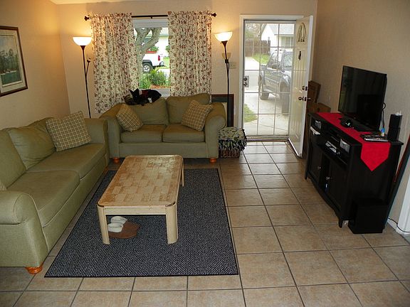 3rd image of 3621 Buhler Way