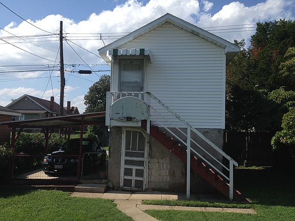 One Bedroom Apart. & Carport