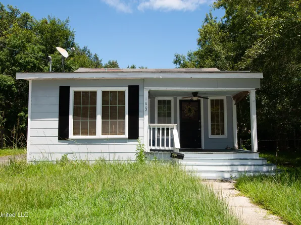 1602 Buena Vista St, Pascagoula, MS 39567