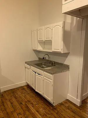 Rented by Carnegie Management Inc | media 10
