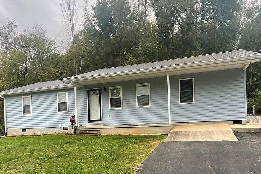 1st image of 104 Pendergrass Dr