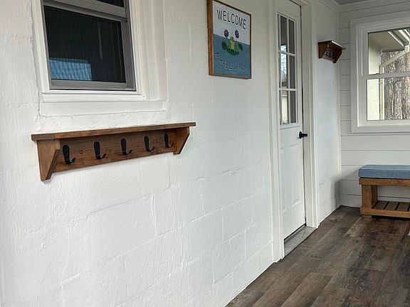 4th image of 63479 W Fish Lake Rd