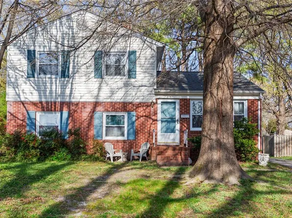 215 Madrid Dr, Hampton, VA 23669