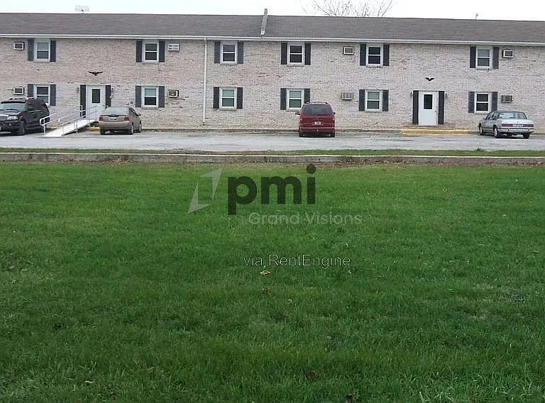 465 E Main St #4