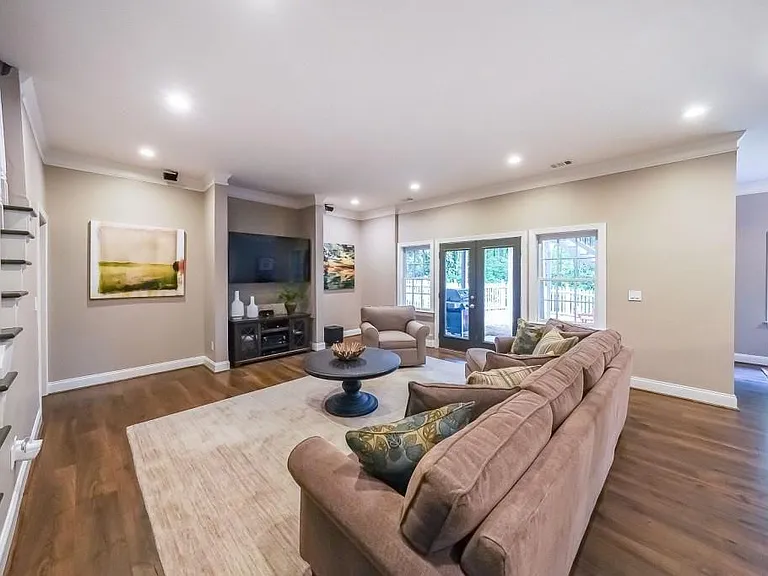 120 Heritage Ct — Photo 28