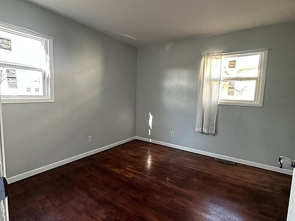 5th image of 3203 Hanover Dr