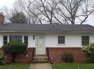 70 Redden St, Springfield, MA 01119