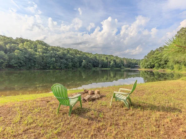 4420 N Jimmy North Dr, Rocky Face, GA 30740