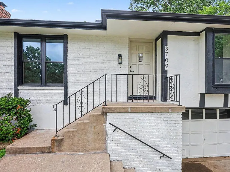 3709 NE Grant St — Photo 15