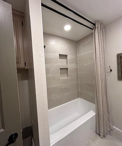 3209 Bonham Dr — Photo 18