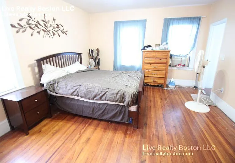 30 Antwerp St #1 — Photo 2