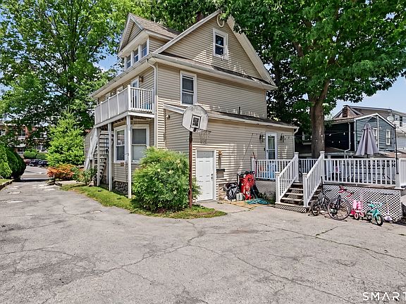 3rd image of 44 Toms Road